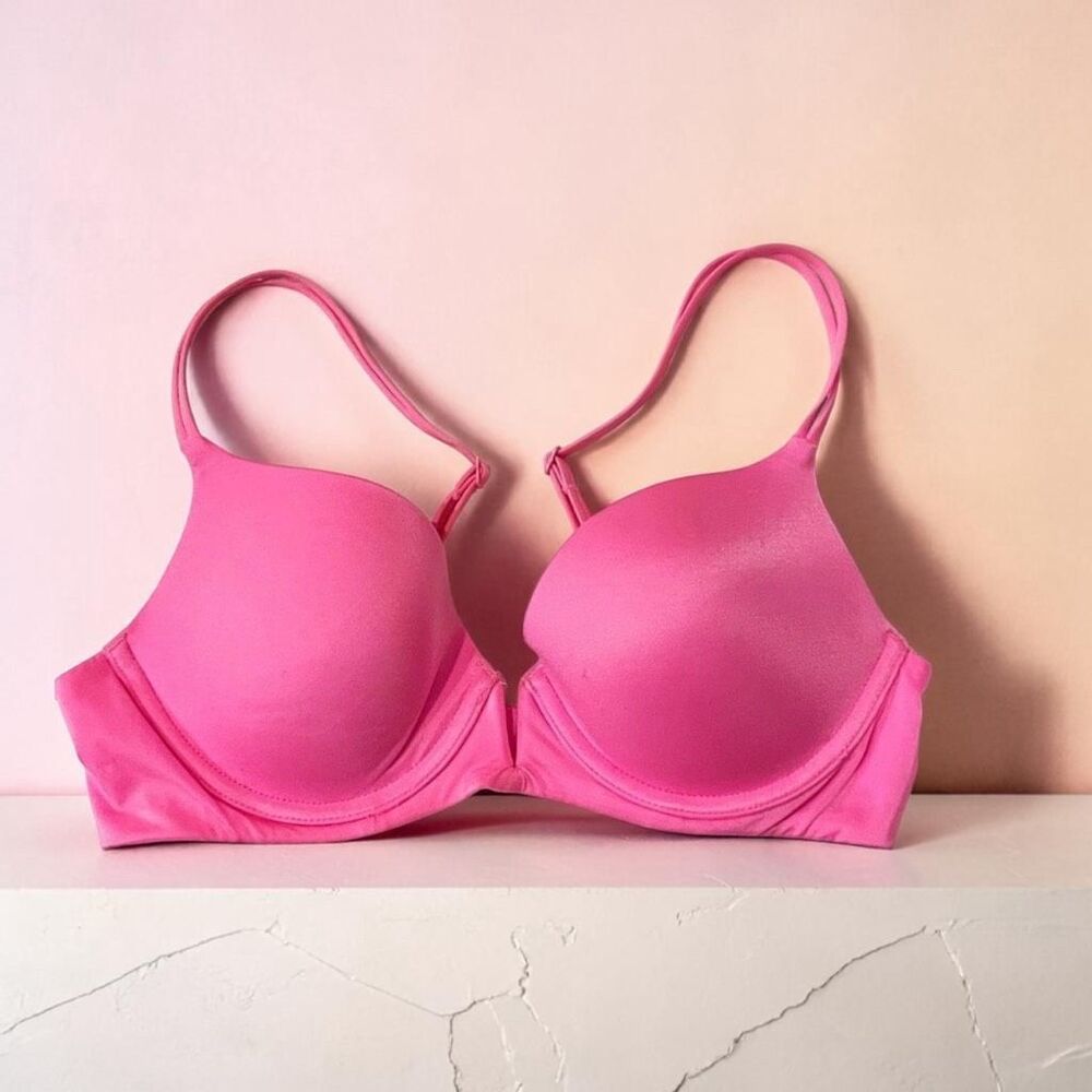 Victoria’s Secret Very Sexy Deep Plunge Convertible Push Up Bra in Hot Pink 34B